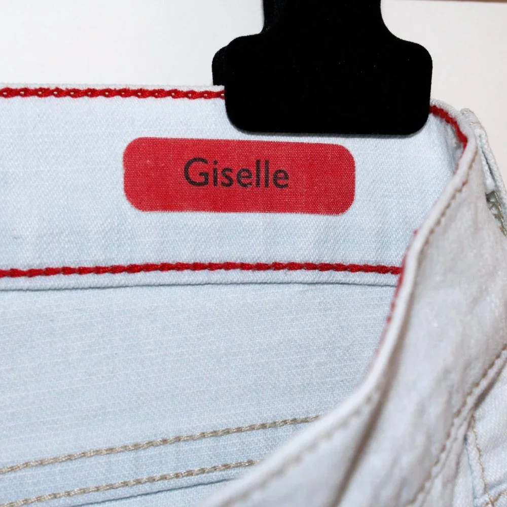 Vintage 90s Gloria Vanderbilt Bootcut Light Wash Jeans - Picture 6 of 16